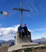 56 Alla croce di vetta del Venturosa (1999 m)